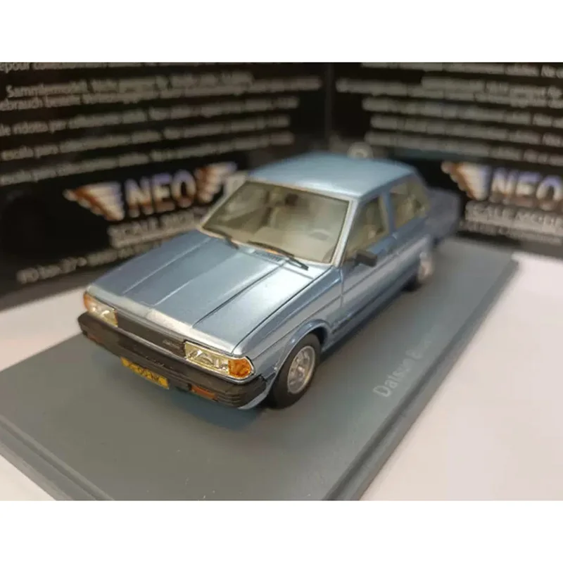 1:43 Scale Nissan Datsun Bluebird U910 Sedan Resin Car Model Collection Ornaments