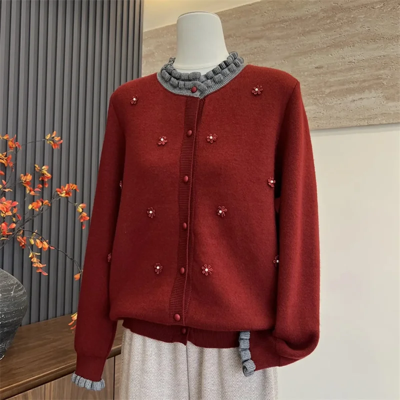 

Fashion Mother Winter Embroidery Knitted Cardigan Sweater Buttons Middle-Aged And Elderly Women Integrated Sweater Warm Coat