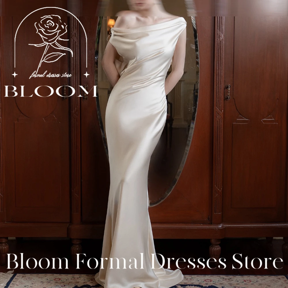 

Bloom Customized Sleeveless Mermaid V-Neck Lace Up Back Sweep Train Floor Length Solid Color Pleats Ruching Evening Prom Woman