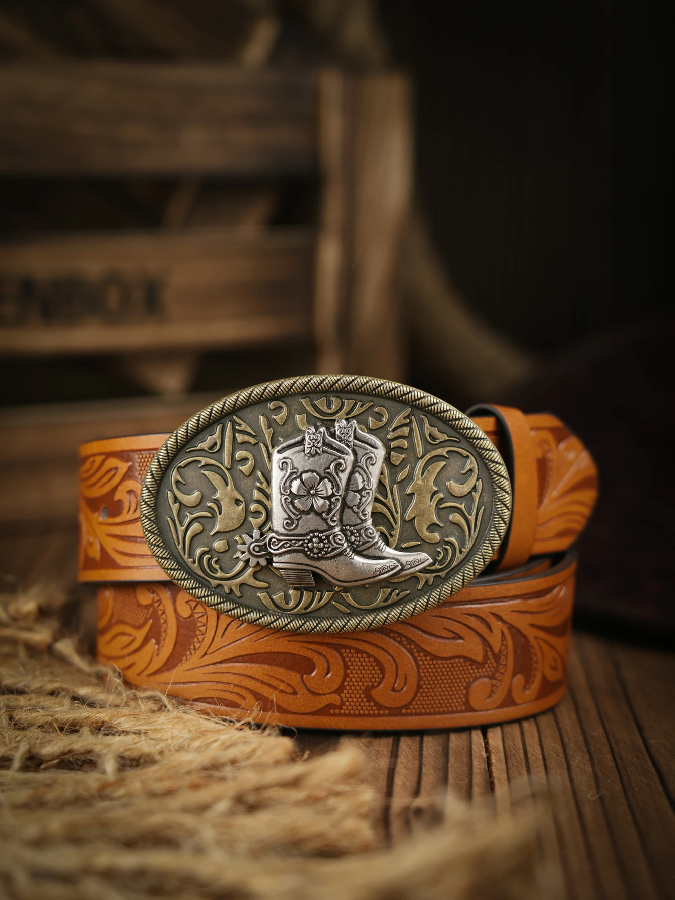 Western Cowboy PU Leather Belt - Men Waist Strap Bull Decoration Floral Engraved for Jeans