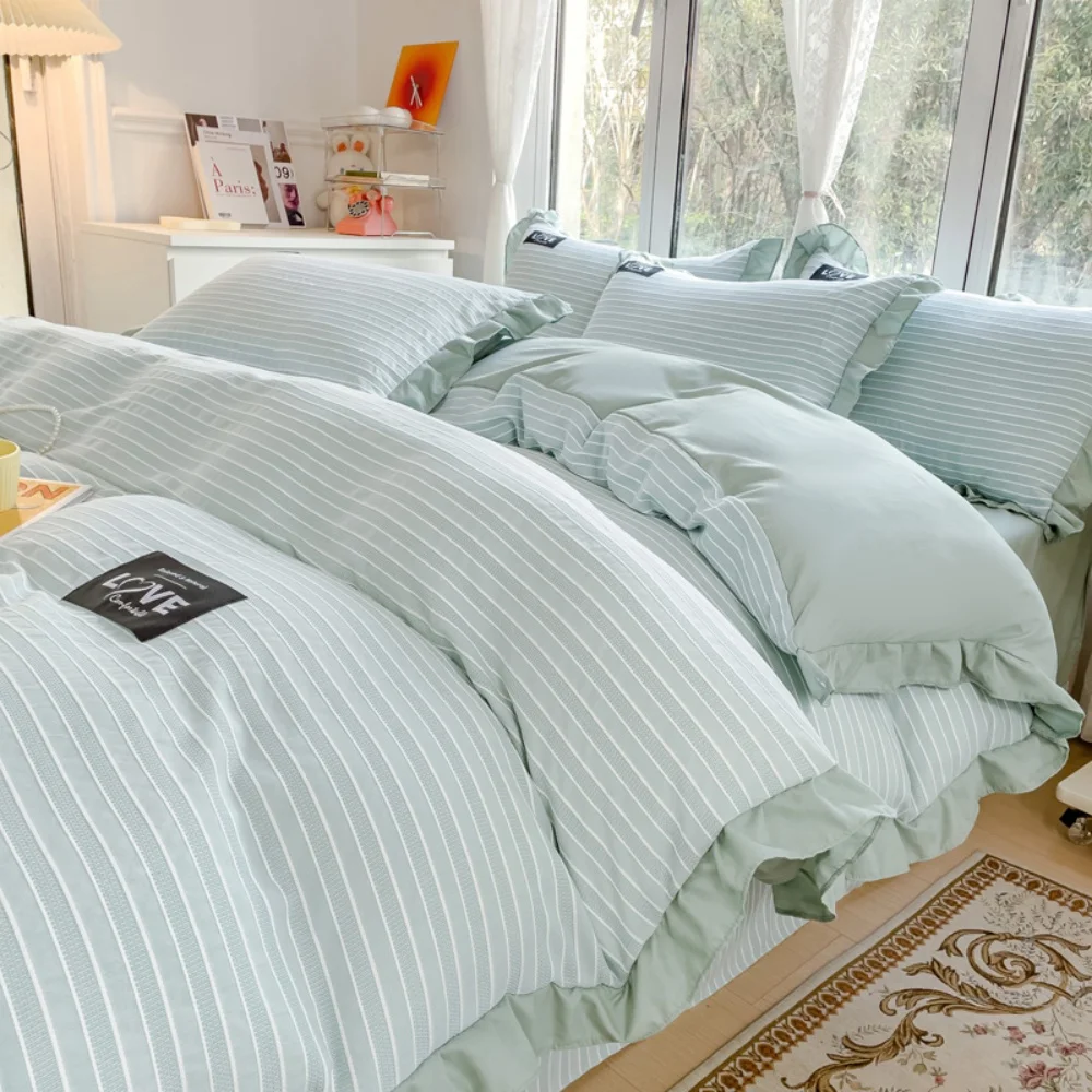 

INS Style Simple Striped Four Piece Set Duvet Cover Lace Ruffles Bedding Set Soft Quilt Cover Bed Sheet Pillowcase Home Textiles
