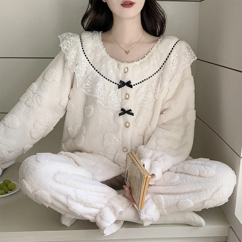 

Женские пижамы из кораллового флиса, осенне-зимняя новая модель, корейская версия, милая одежда для сна, утепленная домашняя одежда с длинными рукавами, сохраняющая тепло, костюм
