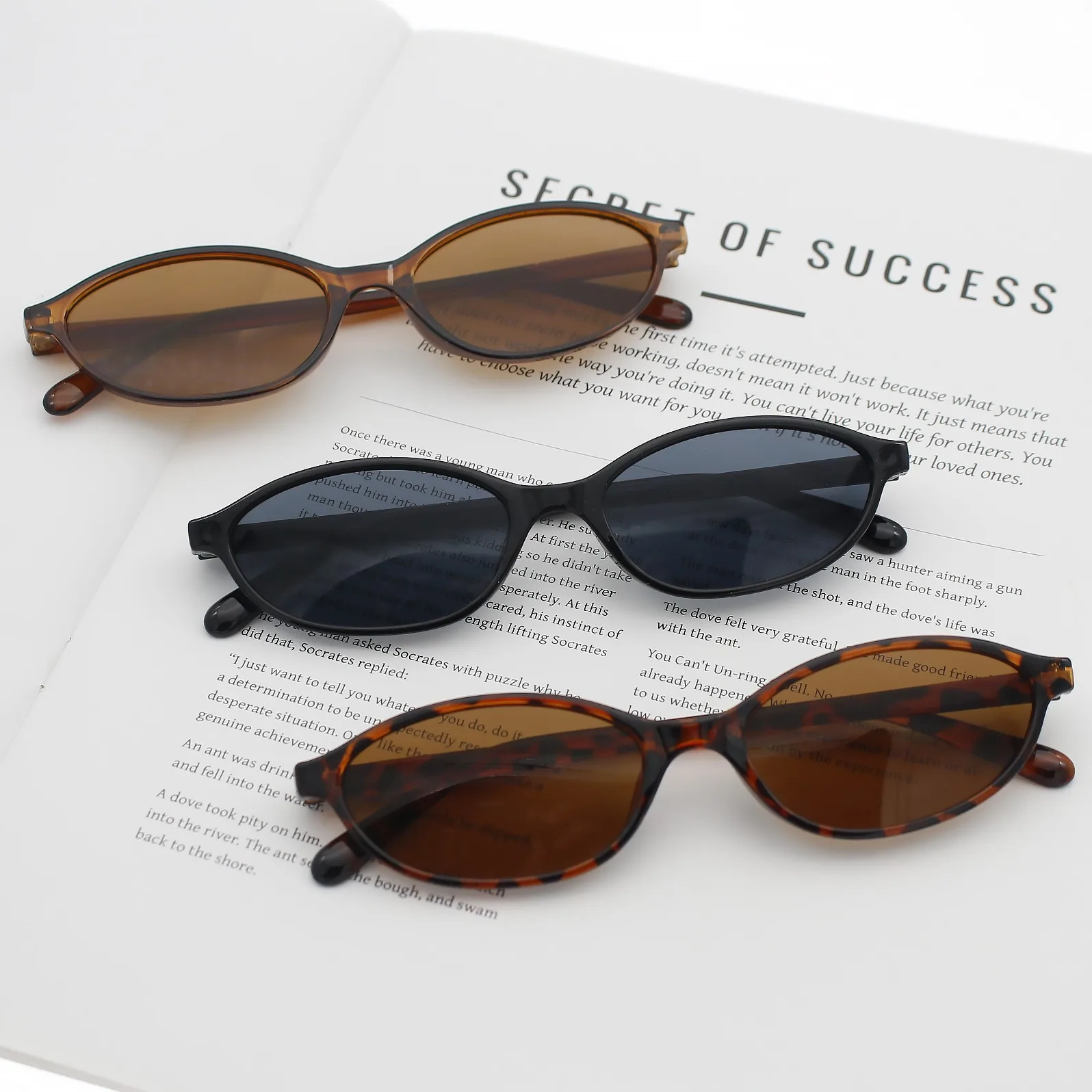 Retro Oval Sunglasses UV400 Protection Lightweight Small Frame Retro Oval Sunglasses for Women Men Small Sunglasses Trendy  main image 2