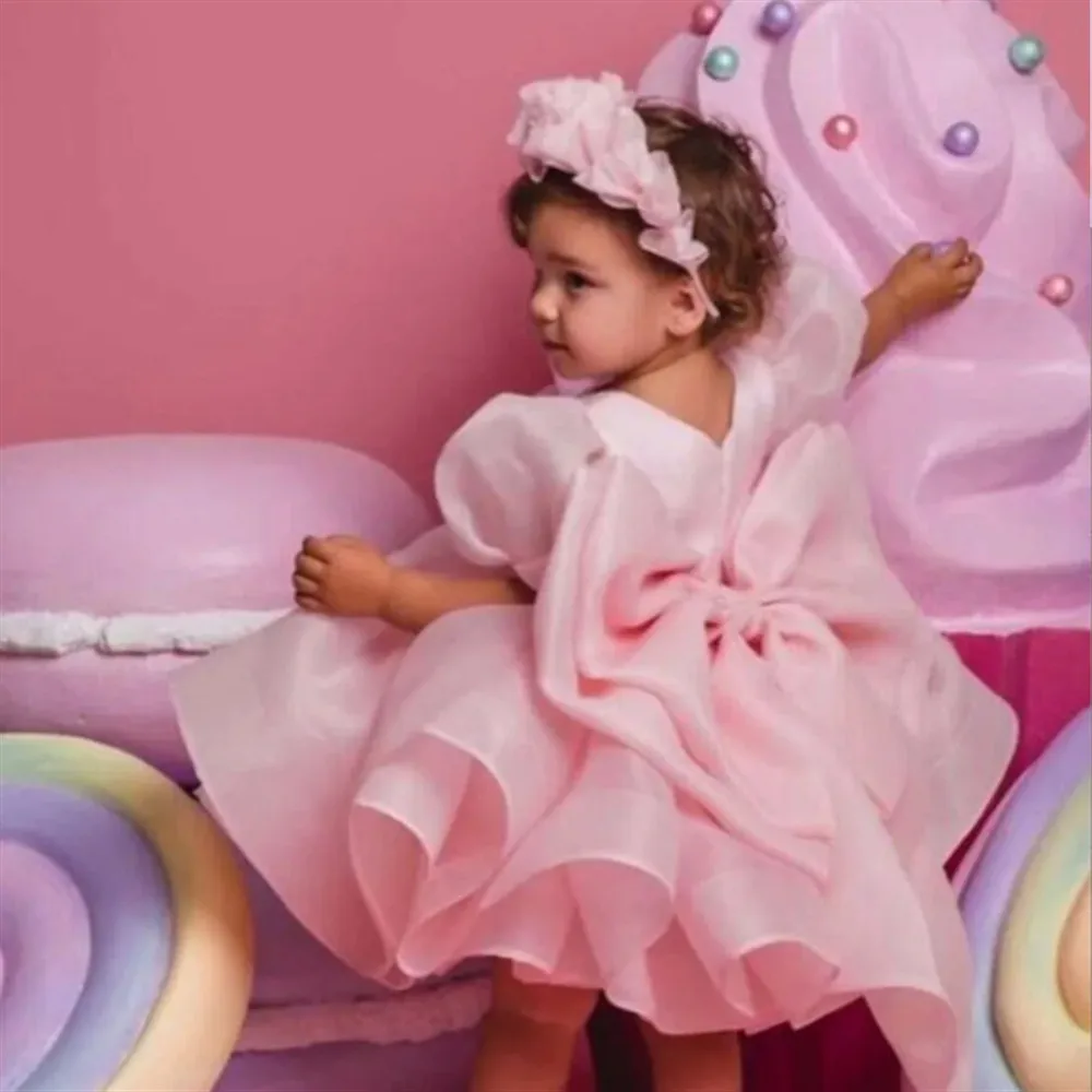 

Lovely Pink Flower Girl Wedding Dress Short Sleeves With Bow Puffy Princess Birthday Party First Communion Ball Gown Customized