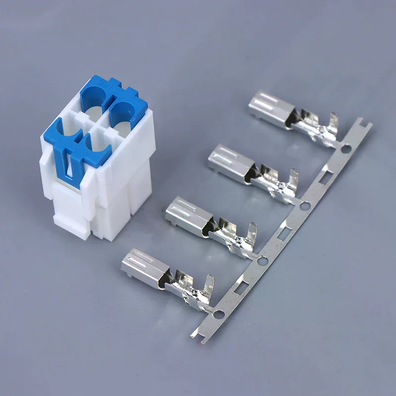 1Set 4-Pin Power Stecker Stecker Für Icom IC-7000 IC-7100 IC-7400 IC-7600 YAESU FT-450 KENWOOD TS-480 Radio DIY Kabel Stecker