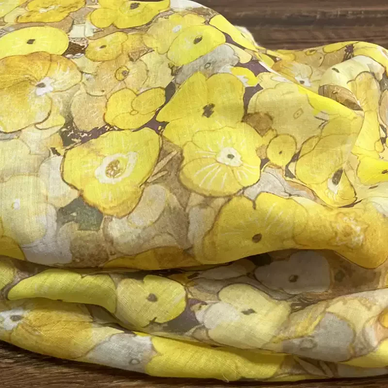 

100% ramie printed and dyed fabric, used for making high-end clothing, skirts, and DIY sewing fabrics