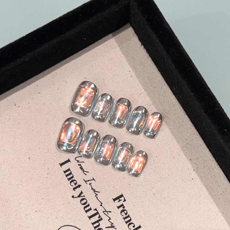 

10 Pieces Of Short Square Wearable Nails Silver Aurora Fake Nails Bright Surface for Women Daily Wear Reusable Nail Art Tablets