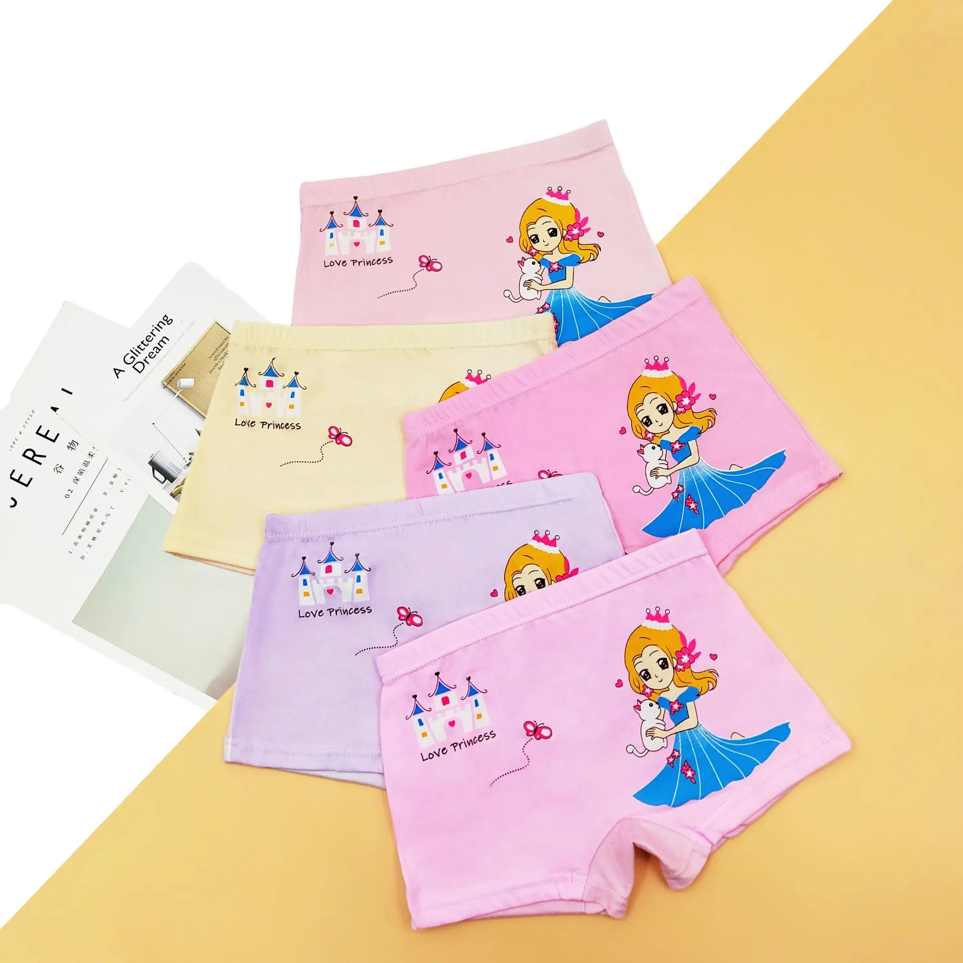 4 pcs /Lot cartoon Design Underpants Briefs baby Girls boxer Panties Cotton Soft Breathable Underwear for 2-12 years Girl