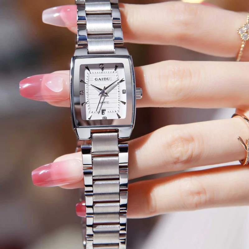 여성용 방수 시계 스퀘어 인 윈드 스몰 다이얼, 니치 라이트 럭셔리 레트로 와인 배럴, 인기 신제품