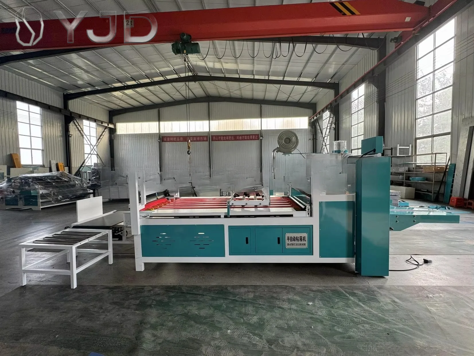 I PACK High Quality  2800 Type Carton Making Industry Popular Semi-automatic Corrugated Carton Box Folding Gluing Machine