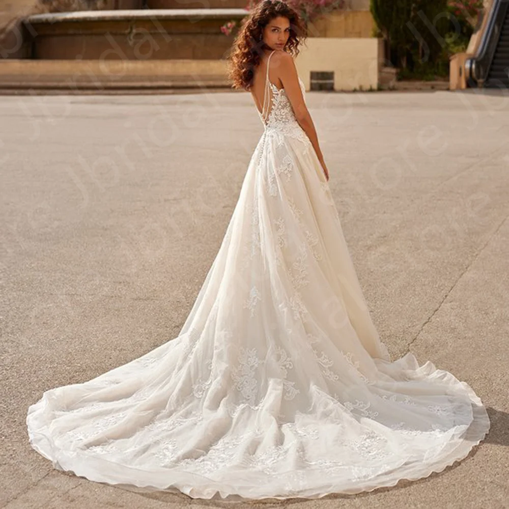 Classic New Ivory Lace Wedding Dresses Sleeveless Bridal Gowns V Neckline with Straps Bride  Backless Appliqued On Sale