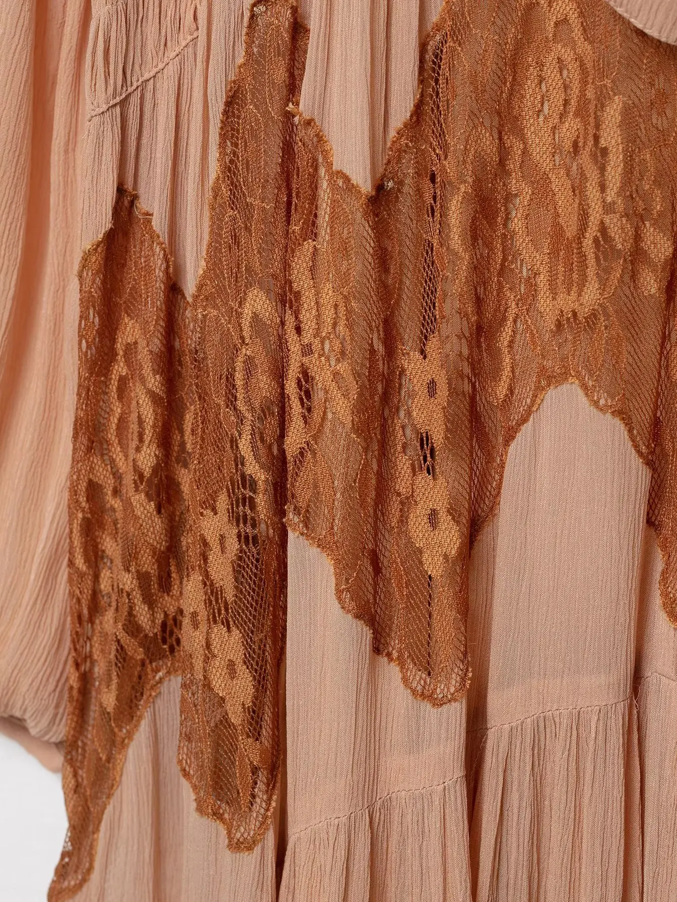 2025 women's autumn new neckline bow decoration casual loose temperament splicing lace long chiffon dress