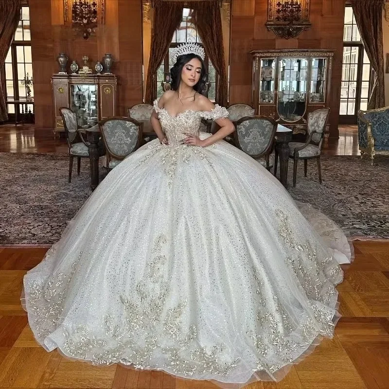 Robes De mariée personnalisées en forme De cœur, épaules dénudées, perles brillantes, paillettes, dentelle, robe De bal De princesse