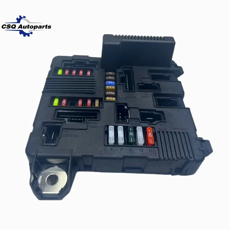 8200306033 Engine Fuse Box  8200306032 5118399300 8200262385 For Renault Megane Scenic 2002-2006 Megane II 1.9 DCI