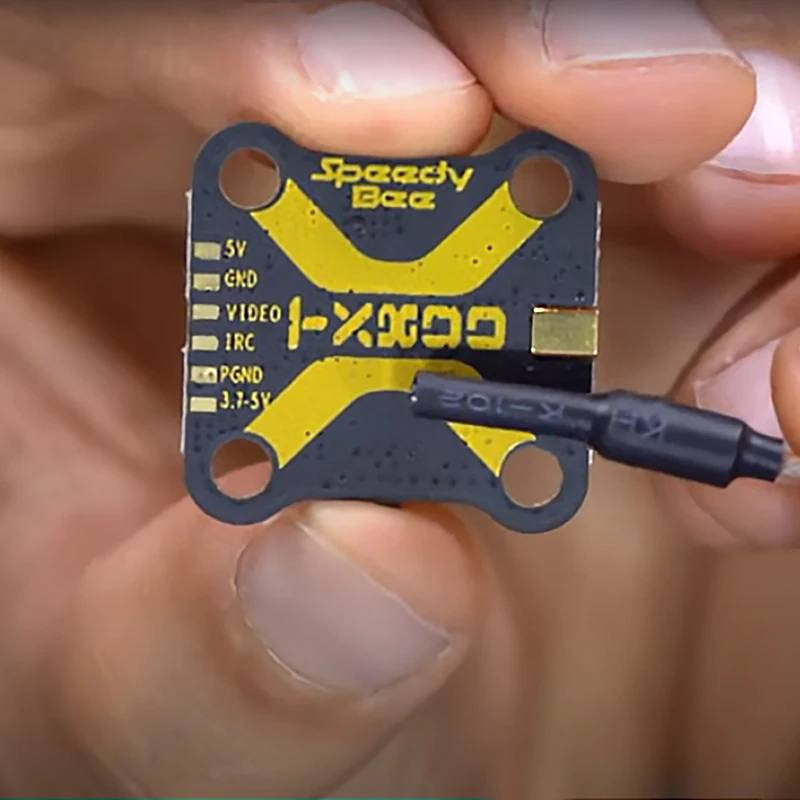 SpeedyBee TX800 VTX 5.8G 48CH PitMode 25mW/200mW/400mW/800mW wyjście daleki zasięg nadajnik Tramp wsparcie dla dronów wyścigowych RC FPV