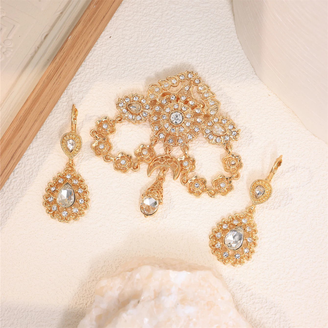 Golden Corsage Earrings Combinationdesign Delicate Small Elegant Moroccan women's Wedding Banquet Accessories