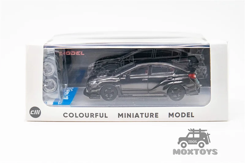 سيارة موديل CM 1:64 Varis WideBody 2.0 Chome باللون الأسود