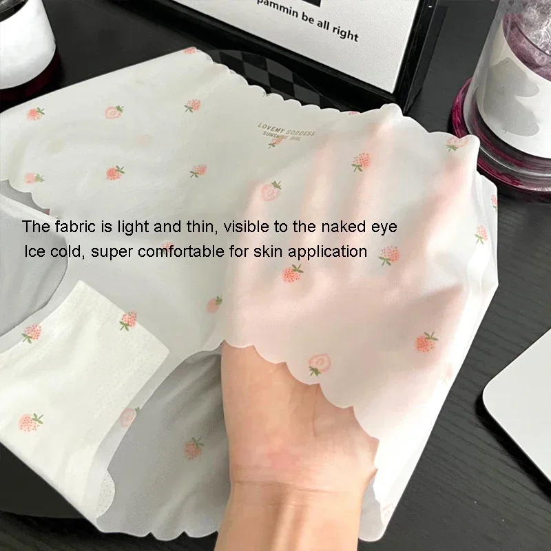 

Cute Ice Silk Seamless Panties Summer Ultra-thin Briefs Strawberry Print Breathable Women Underpants Soft Lingerie Panties