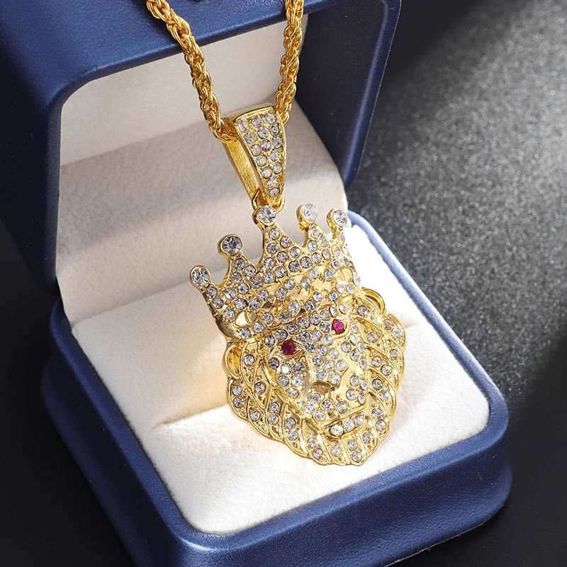 New Fashion Exquisite Inlaid Zircon Creative Crown Lion Head Pendant Necklace Men and Women Trend Charm Versatile Jewelry Gift