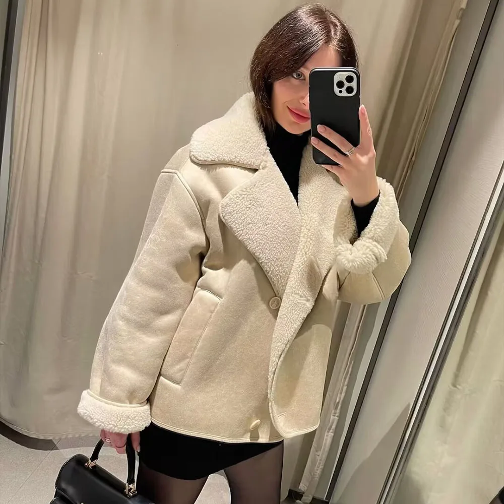 Autumn 2024 new women\'s fashion slim and versatile loose commuter lapel button niche suede plus velvet warm coat.