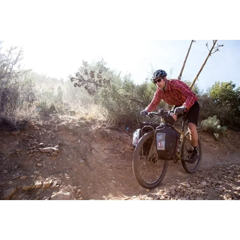 

Передняя и задняя стойка для туристического велосипеда Blackburn Outpost