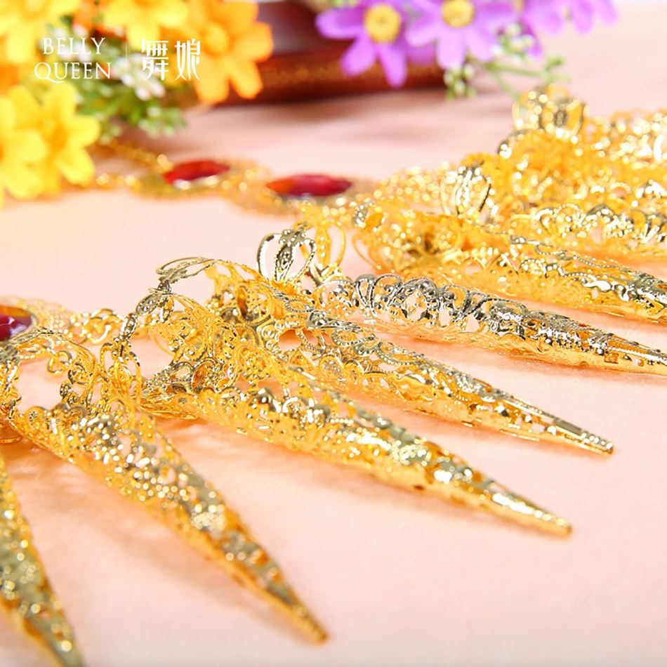 Accessori per la danza mille mani Guanyin Finger Ring Jewelry Golden Long Nails Show Dance Long Nails Gemstones India Dance Hand