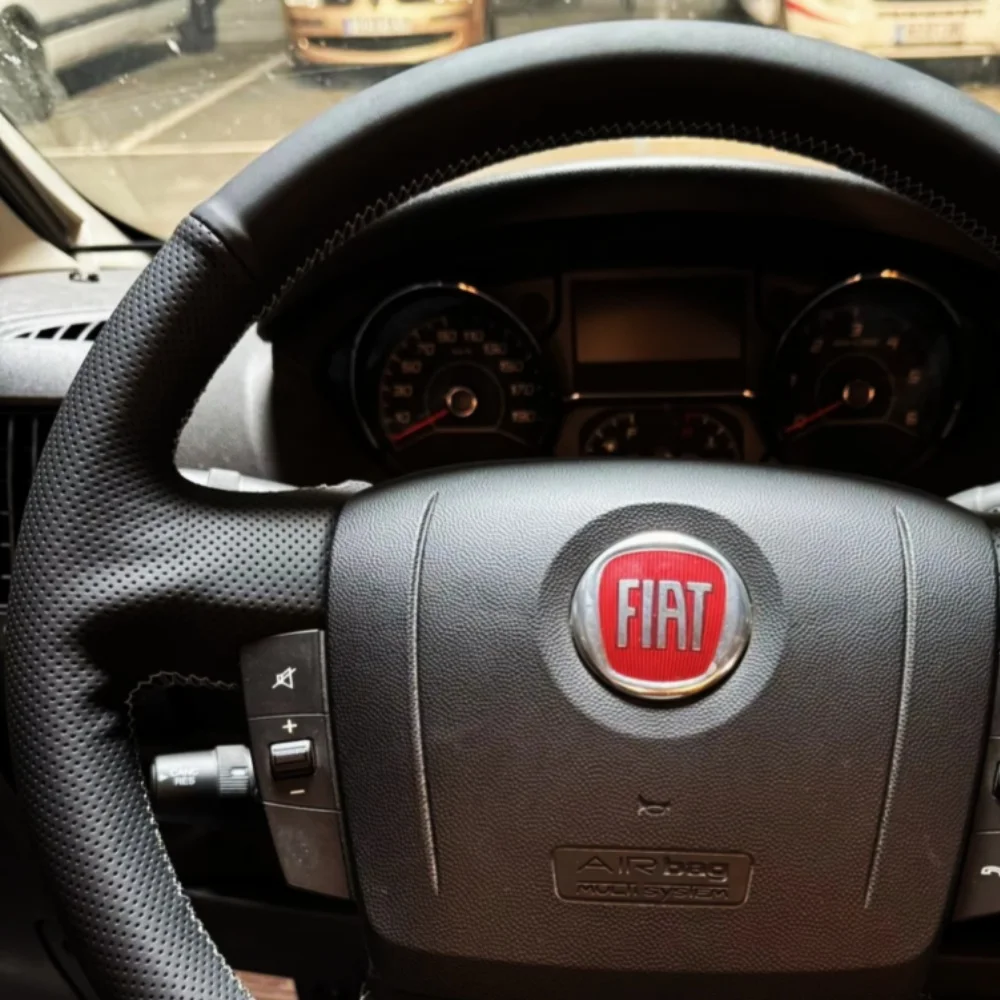 Cubierta trenzada personalizada para volante de coche, cuero de microfibra cosido a mano para Fiat Ducato Peugeot Boxer Citroen Jumper Relay Ram