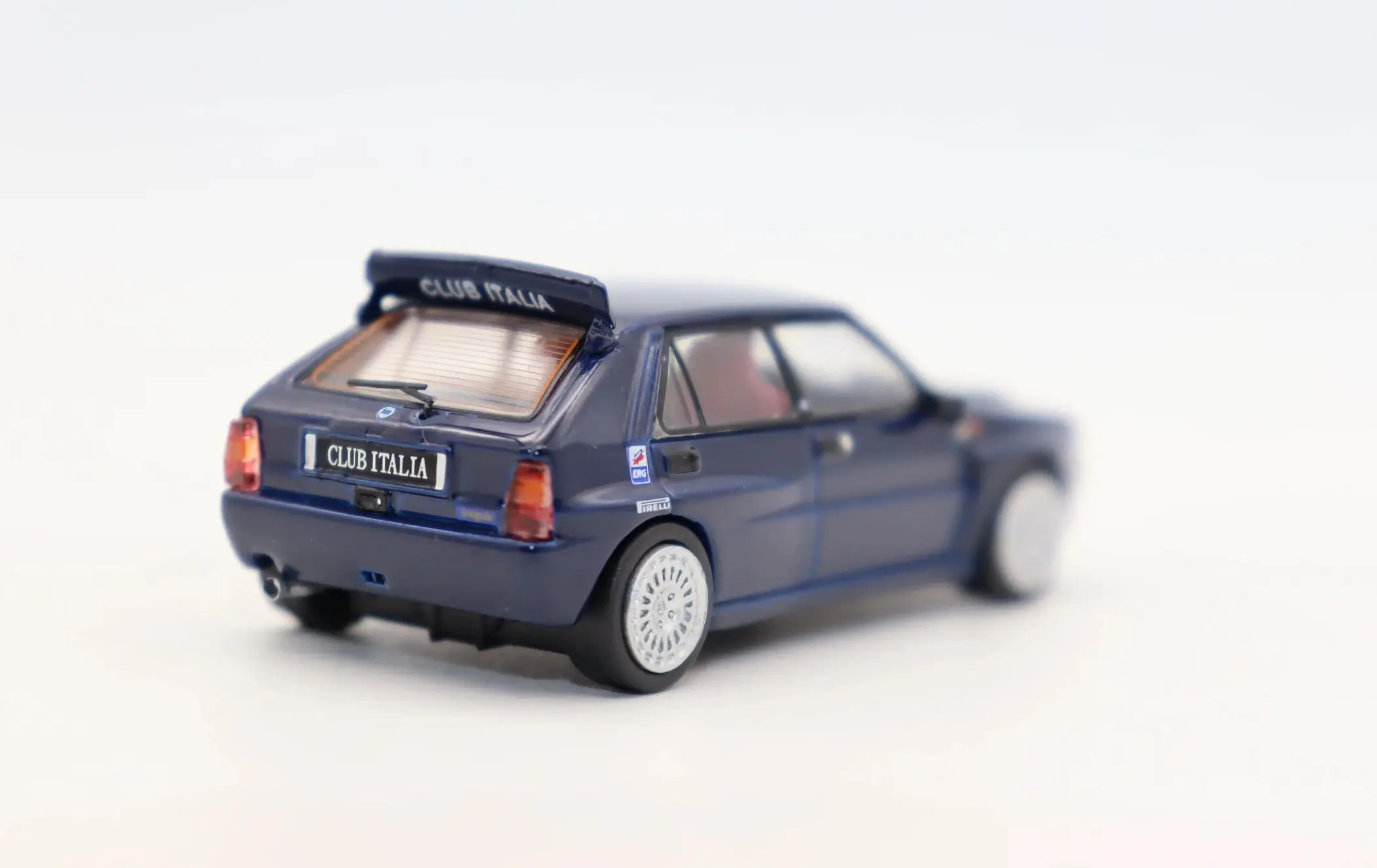 Neue TW 1 64 Delta HF Integrale Club Car Druckguss-Legierung Spielzeugautos Simulationsmodi Geschenk
