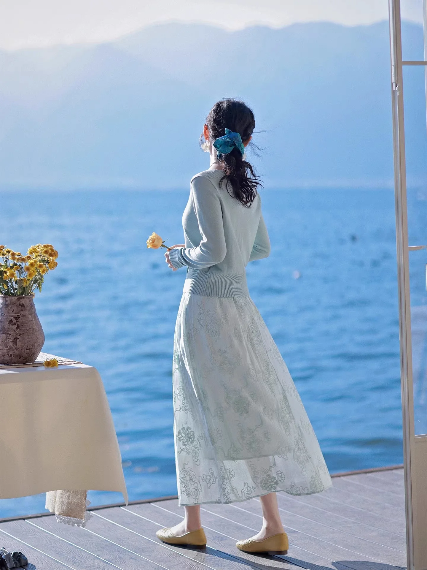 

Синий вязаный кардиган Ele, женский, модный, весна 2026, новинка, универсальный топ, мягкий, из лензингового волокна, длинный рукав, круглый вырез