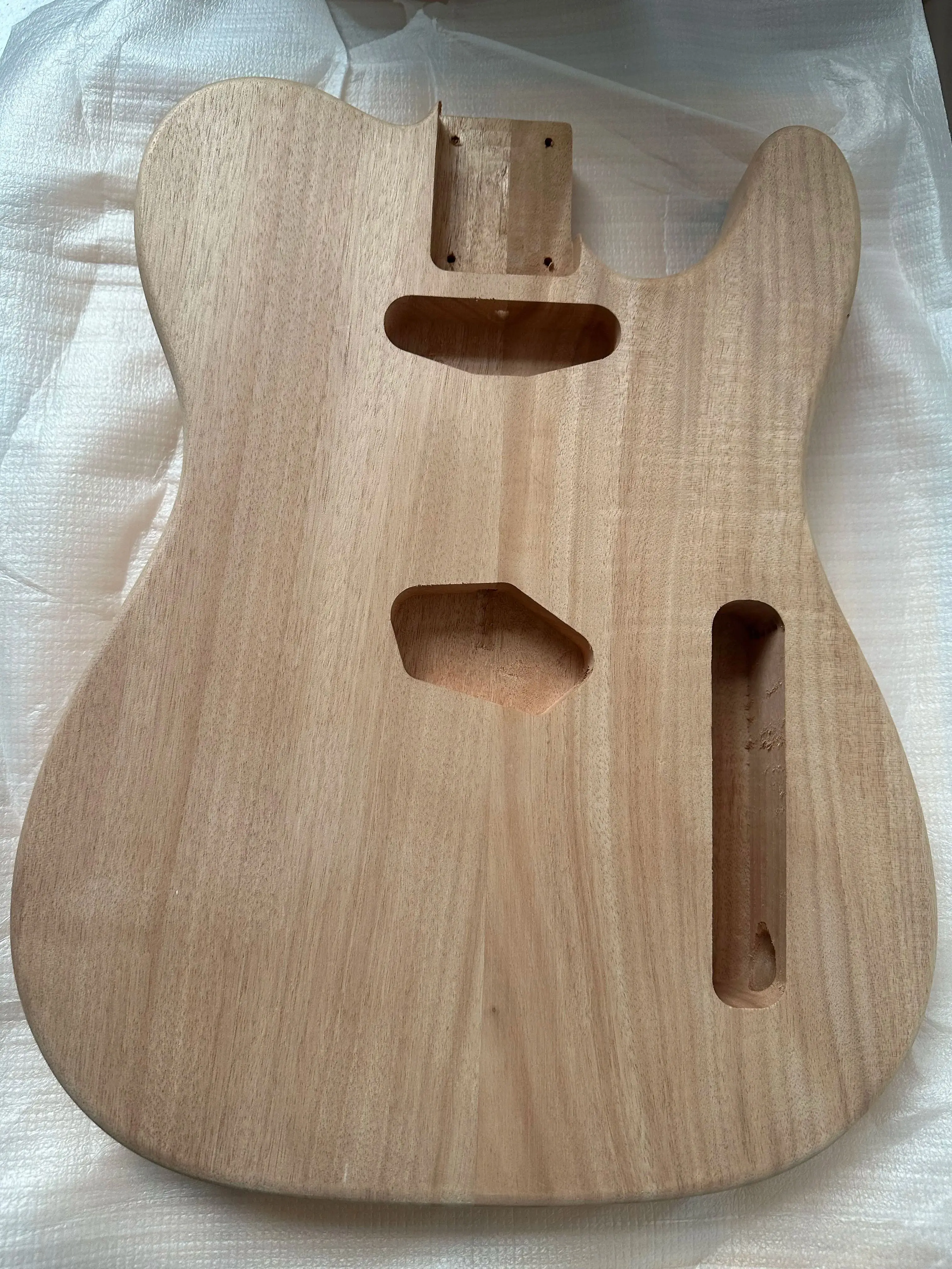 corps-de-guitare-electrique-en-bois-d'acajou-de-haute-qualite-baril-de-guitare-bricolage-inacheve-partie-de-guitare-en-bois-largeur-de-talon-de-554cm-nouvel-arrivage
