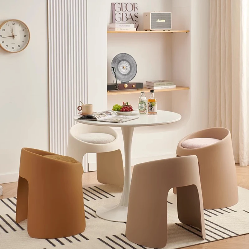 

European Modern Dining Chairs Nordic Kitchen Bedroom Home Dining Chairs Trendy Plastic Chaises Salle Manger Furniture Decoration