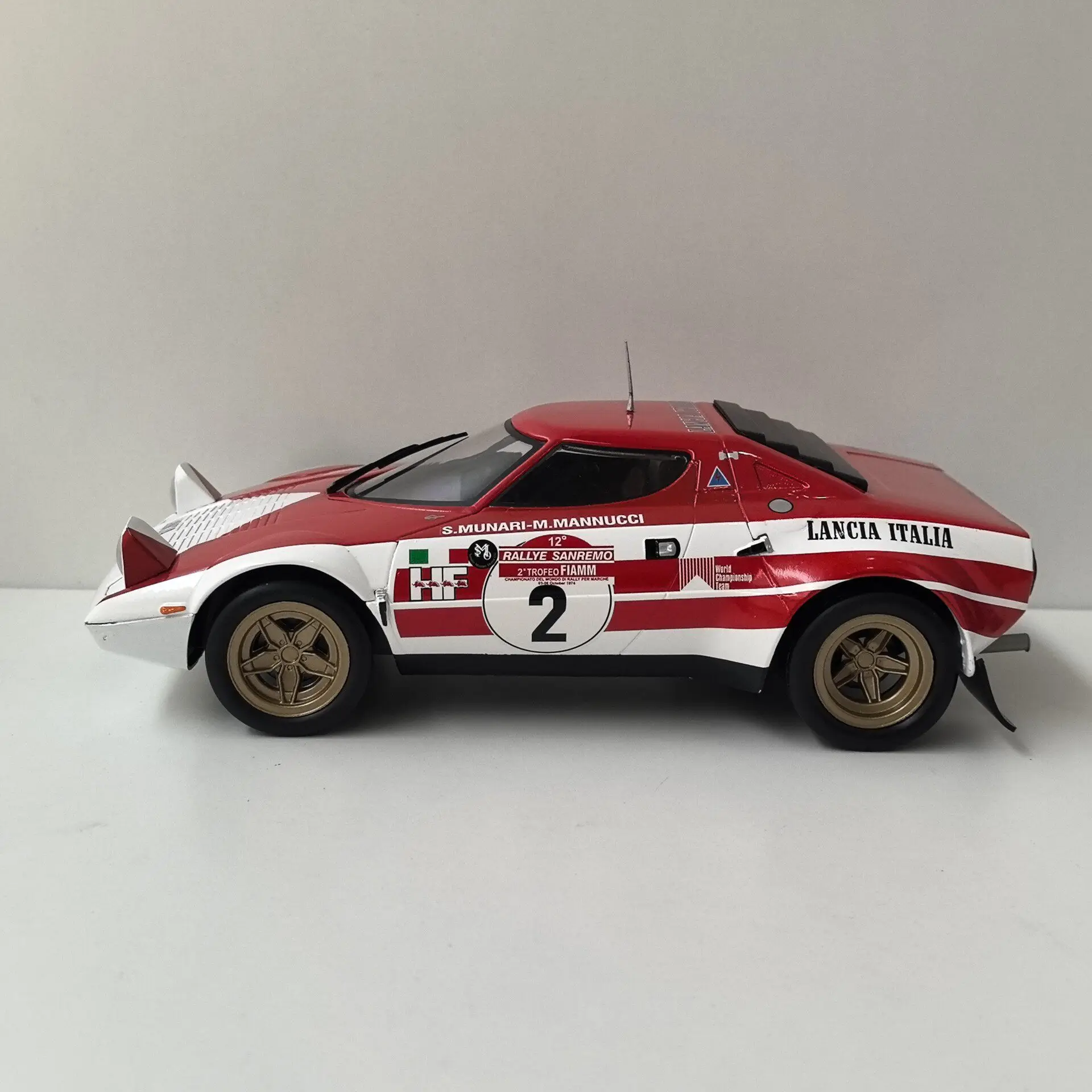 Paint Surface Defects Diecast T9 1/18 Scale LANCIA STRATOS HF # 2 Racing 41 Alloy Car Model