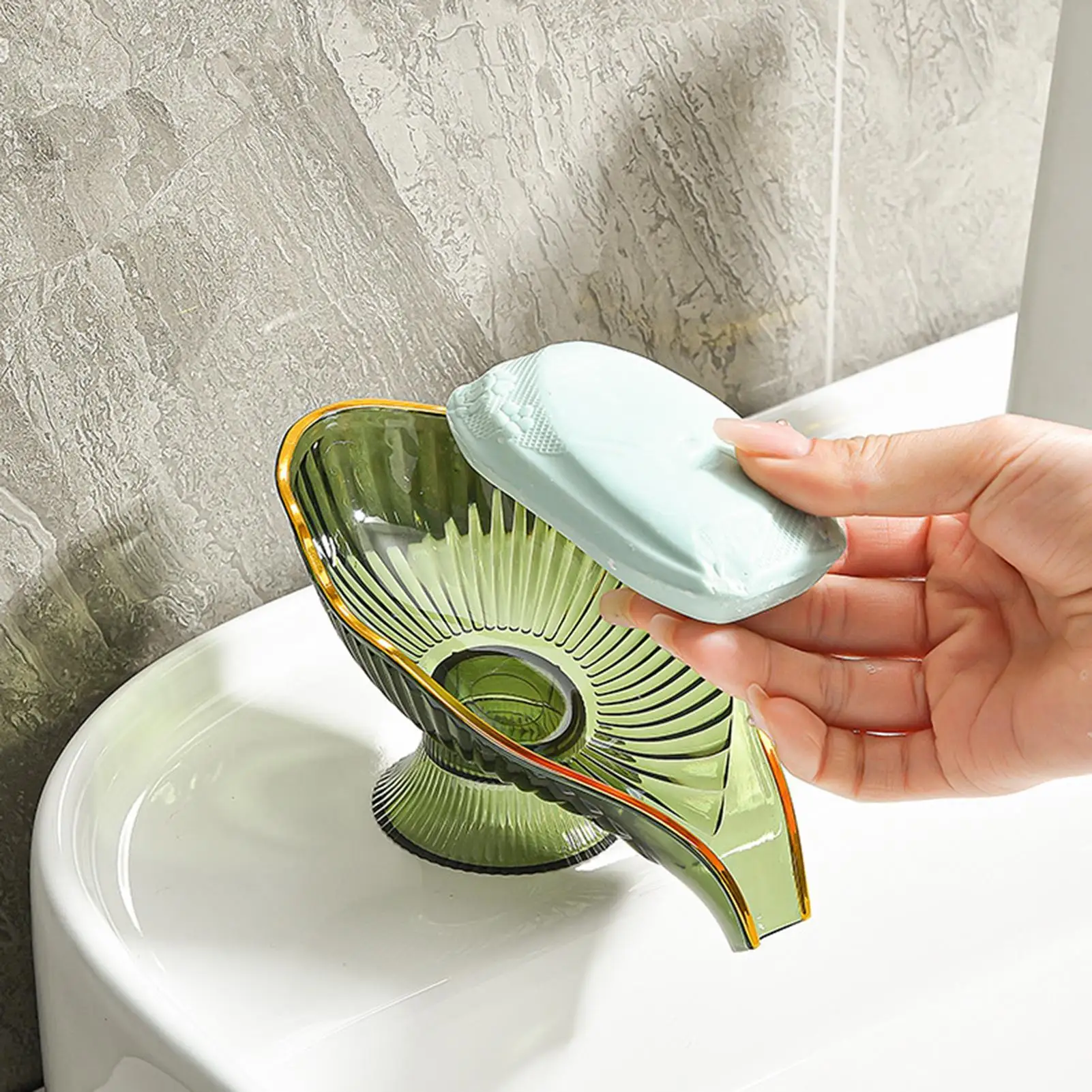 Soap Holder 1PC Drain Soap Box with Suction Cup Decorative Plastic Self Draining Bathroom Soap Tray Bathroom Organizers Storage