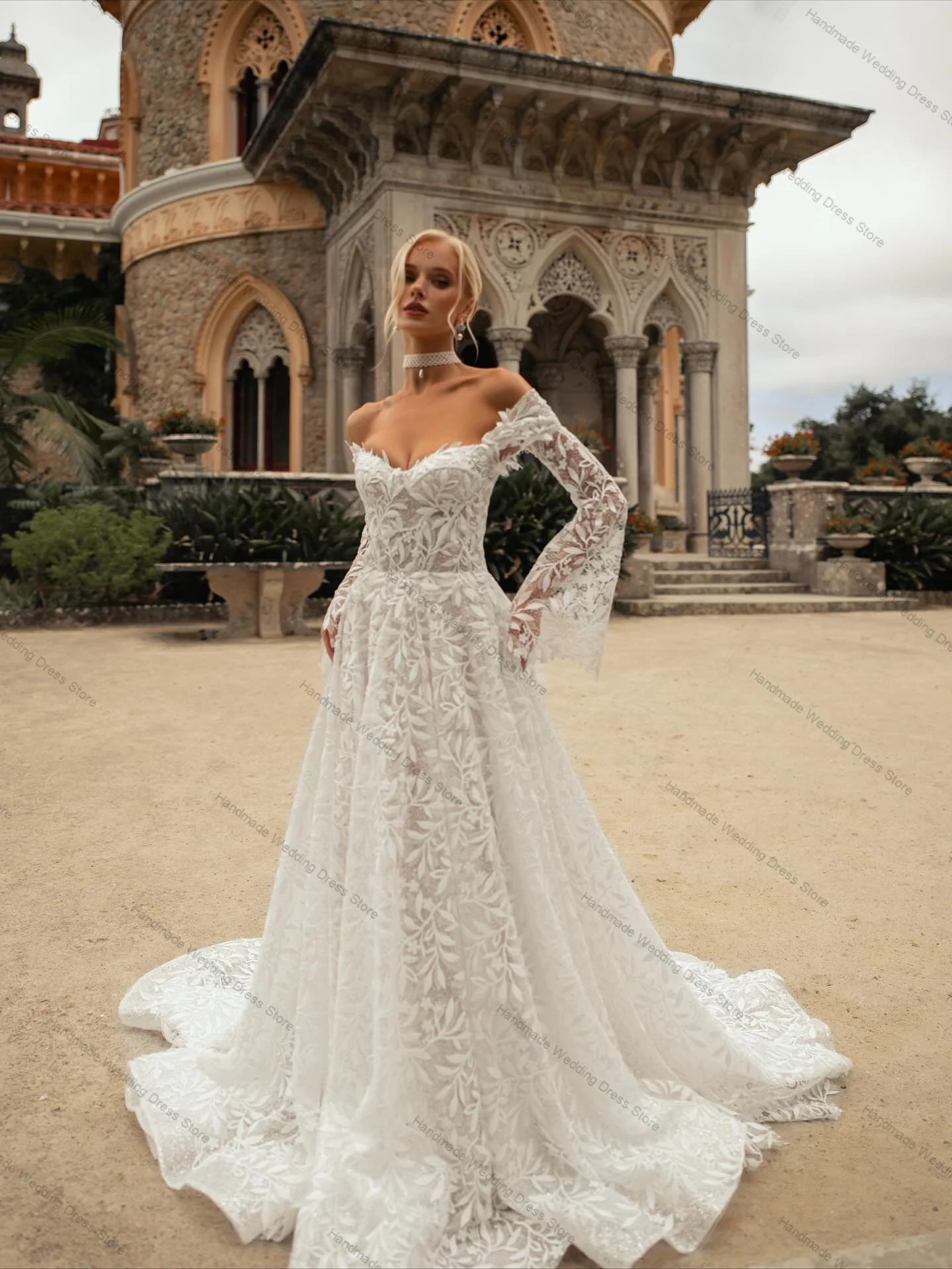 

A Line Wedding Dress Appliqued Sweetheart Full Sleeves Bridal Evening Gown Customized Lace Up Back Guest Long Boho Beach Robe