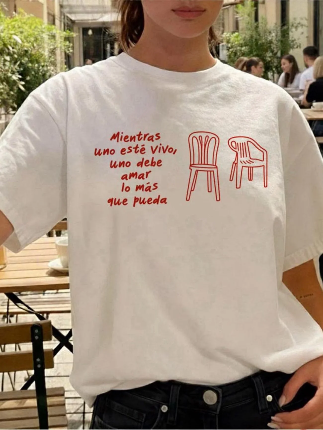 Mientras uno está vivo, uno debe amar lo que puede con todo el corazón. Camiseta para mujer y hombre, camiseta de verano con cuello redondo, top con humor irónico.