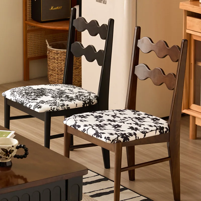 

Elegant French Retro Wooden Dining Chair 2-piece Sets Corrugated Backrest Kitchen Interior Dinner Chairs Modern Cafe Decor Chair