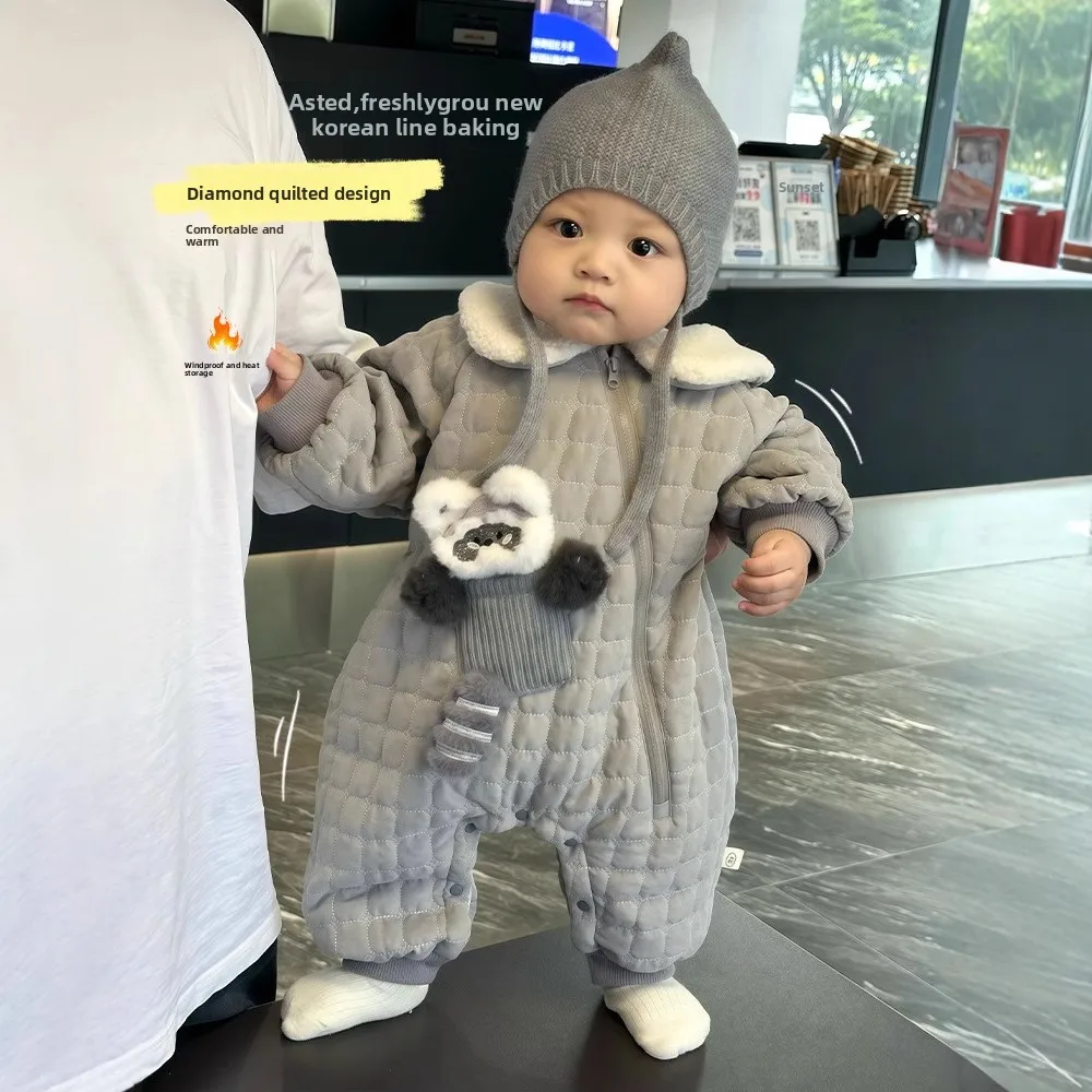 Baby Quilted Cotton Jumpsuit 2025 New Winter Baby Super Cute Cartoon Thick Climbing Clothes Newborn Winter Clothes