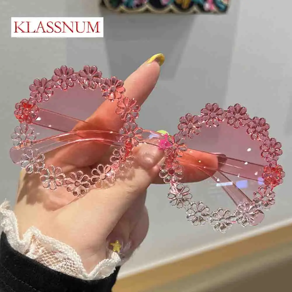 KLASSNUM New Cute Flower Shaped Sunglasses Women Rimless Gradient Daisy Shades Kawaii Party Festival Eyewear Funny UV400 Glasses