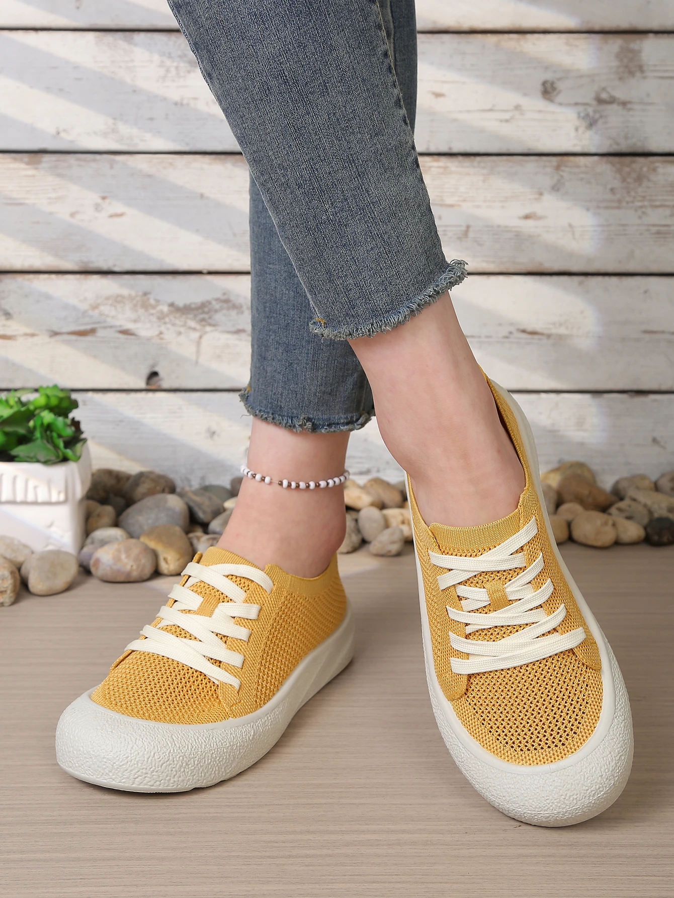 Leichte Mesh-Strick-Freizeitschuhe für Damen, atmungsaktive Slip-On-Sneaker mit weicher Sohle, bequemes Alltagsschuhwerk. – Detail 5