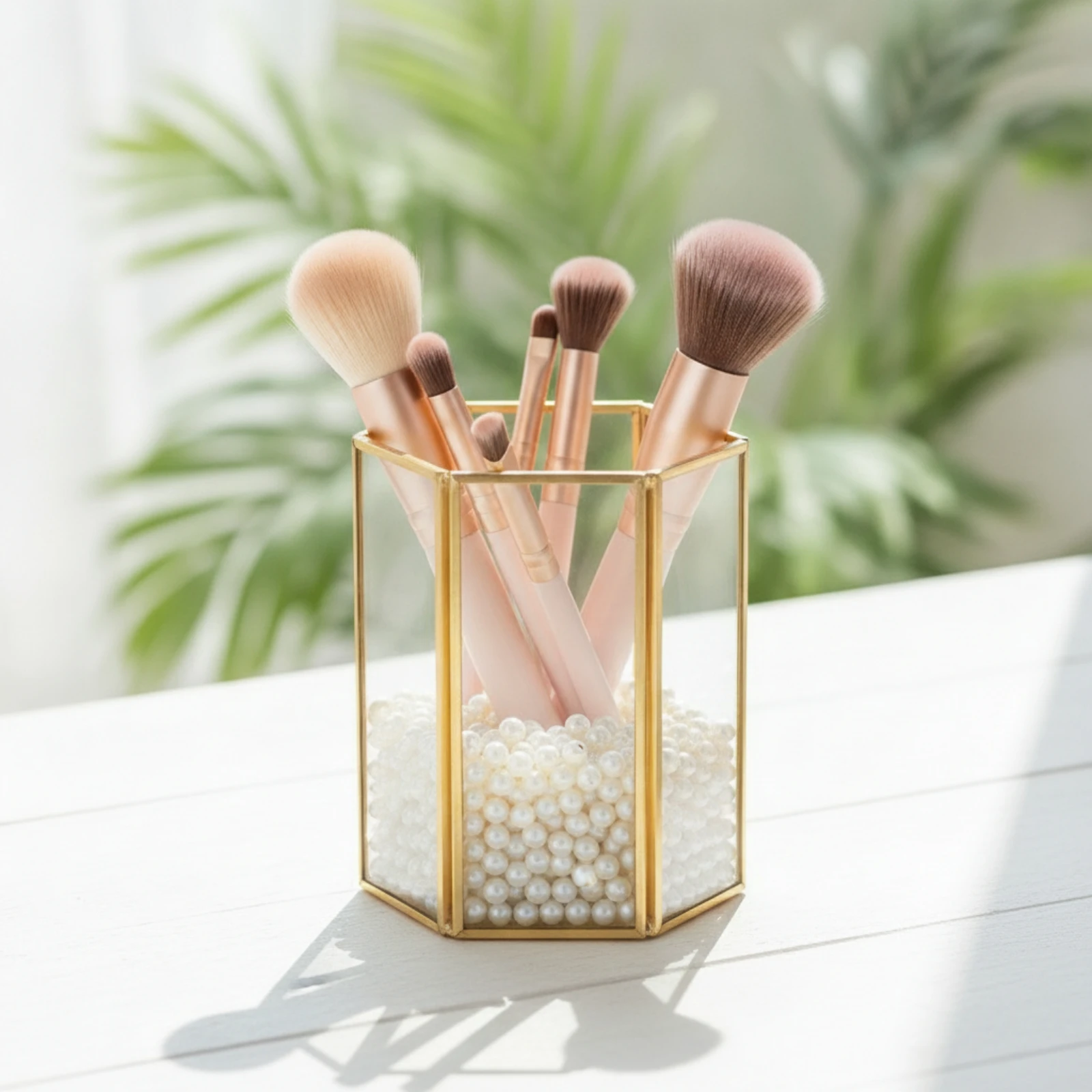 Desktop Storage Holder with Metal Frame Gold-Tone Makeup Brush Holder Makeup Brush Organizer Compact Cosmetic Organizer Elegant