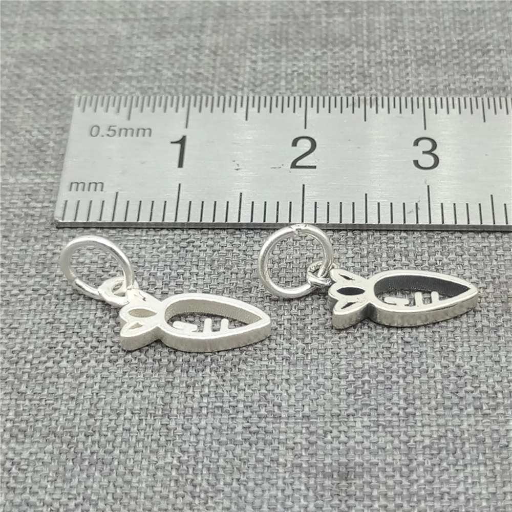 4 Pieces Small Carrot Charms Double Sided in 925 Sterling Silver for Bracelet and Necklace Making