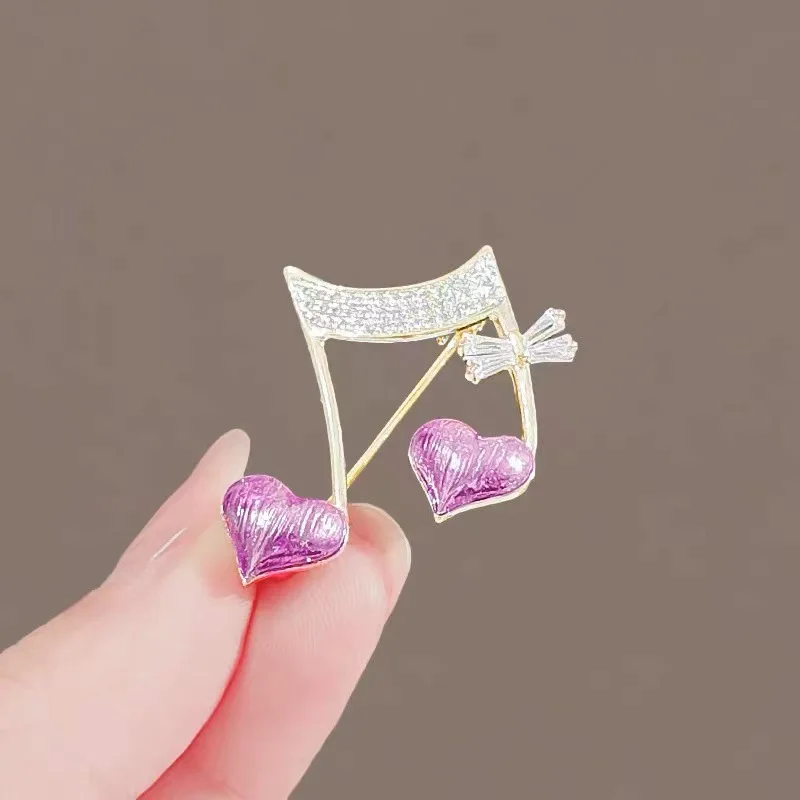 Enamel Heart Love Pins Crystal Musics Notes Piano Staffs Brooches Jacket Lapel Metal Badges Concert Party Jewelry Gift for Frien