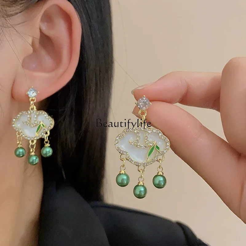 

Original antique diamond-set safety lock earrings, fashionable new Chinese-style oil-dripping bamboo leaf fringed earrings