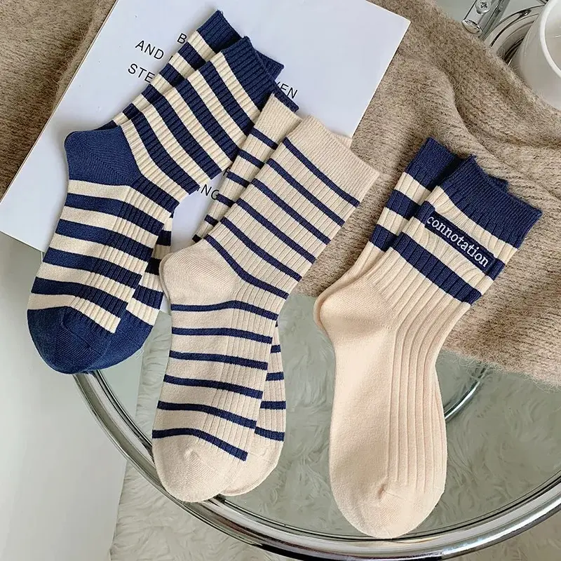 2 Pairs Autumn Women Sports Socks Stripe Fashion Harajuku Hip Hop Female Sock Unisex Skateboard Street Middle Tube Socks