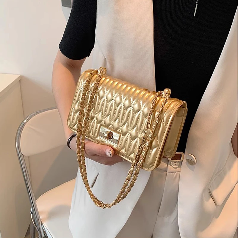 Fashion Ruched Quilted Crossbody Bag Chains Square Women Shoulder Bags Gold Silver Messenger Bag Small Flap Purses 2024