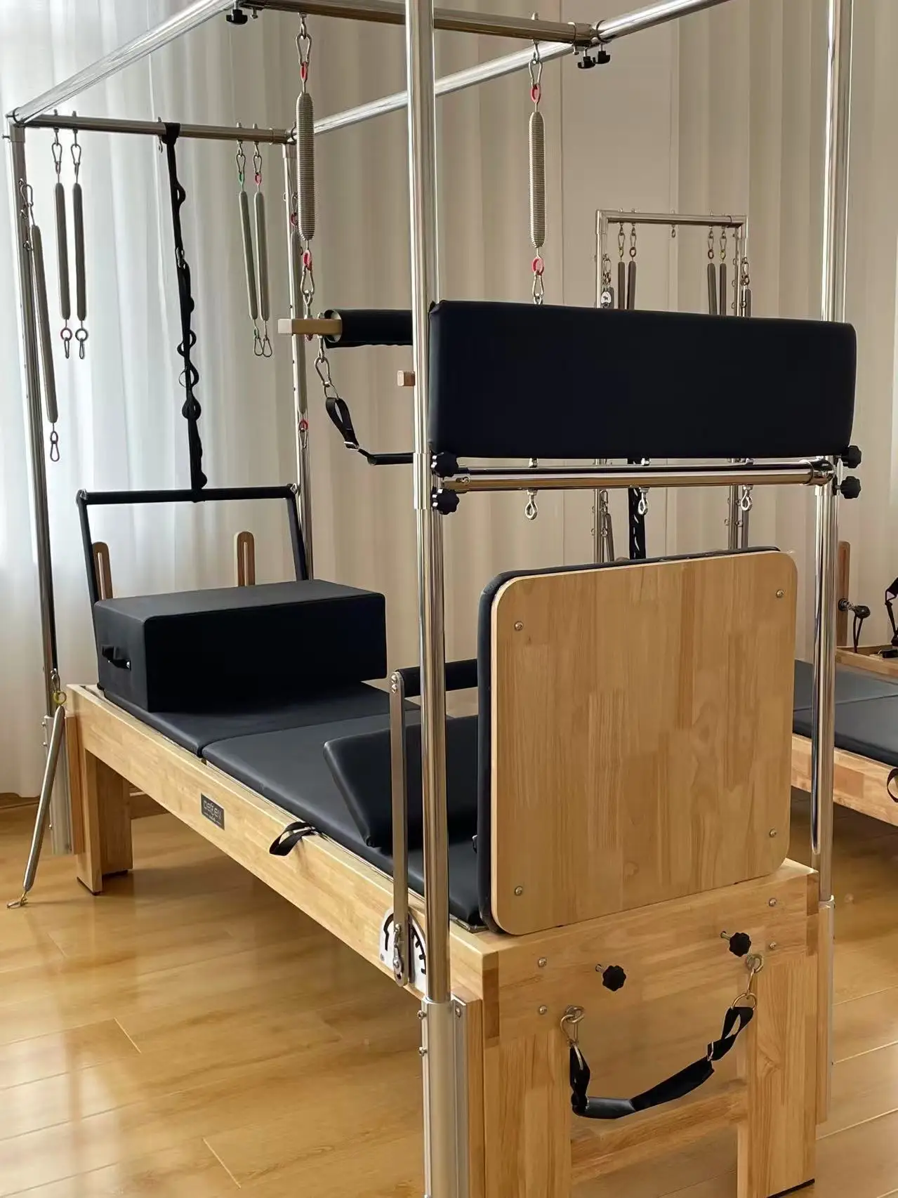 

Fitness Equipment Home Pilates Sports Bed Oak Three-in- One Reformer in Maple Material Wooden Pilates Bed