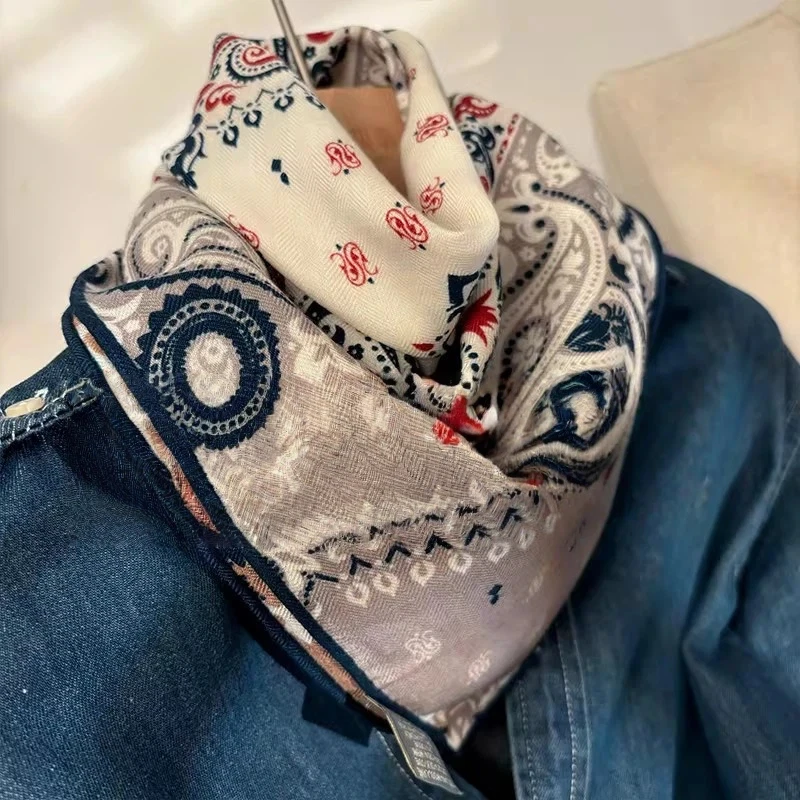 

2026 Luxury Brand 70% Wool 30% Silk Scarf for Women Warm Neck Warmer Vintage Paisley Pattern Neck Scarves Muffler Ladies