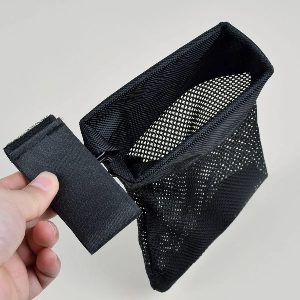 Tactical Shell Recovery Bags Quick Release Shell Catcher with Detachable Heat Resistant Thickened Brass Catcher Nylon Mesh Bag