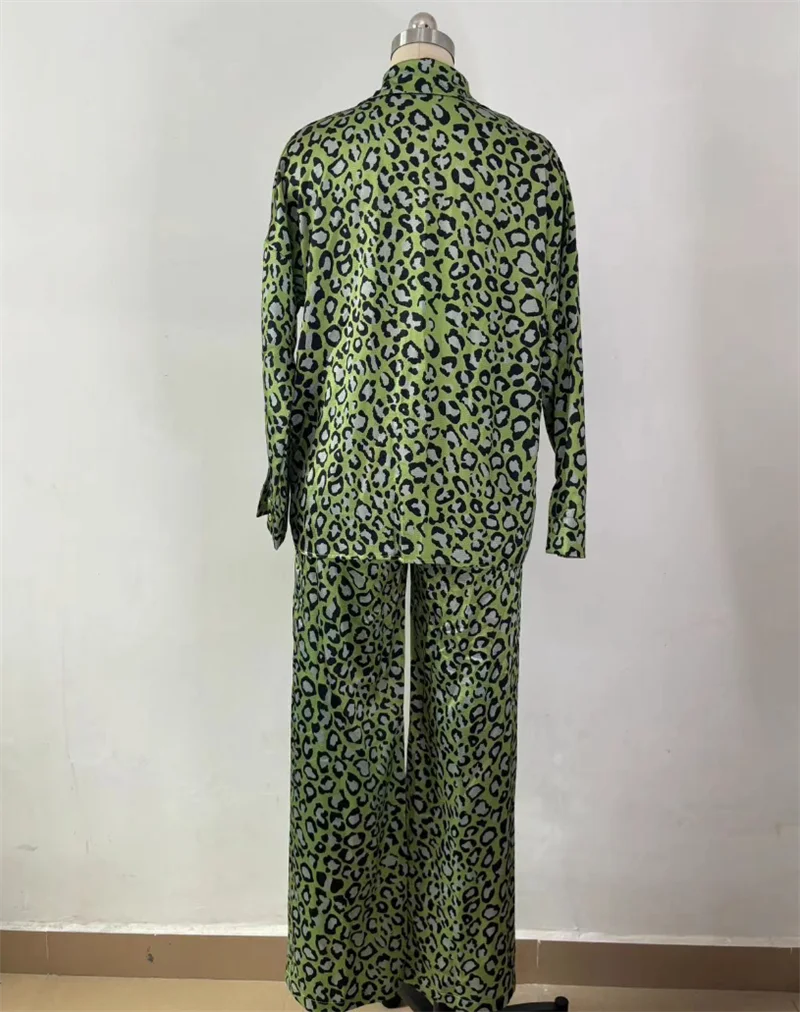 Camicie a maniche lunghe con stampa leopardata e pantaloni a gamba larga Set camicetta allentata abiti pantaloni a gamba larga abbottonatura Set da 2 pezzi completo da donna