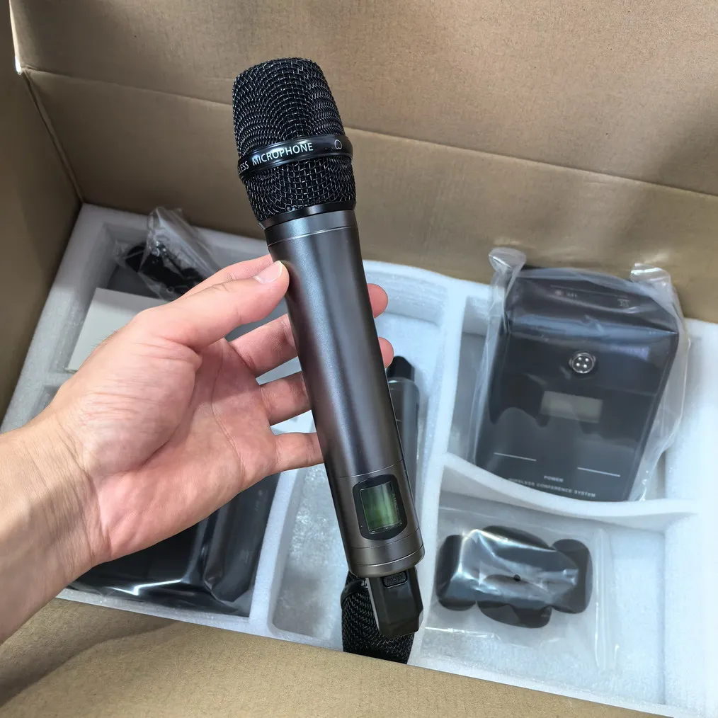 Professional G4 Handheld 8 Cardioid Dynamic Vocal Hand Wireless Microphone System 8pcs G4 Stage 8 Channel Adjustable Frequency